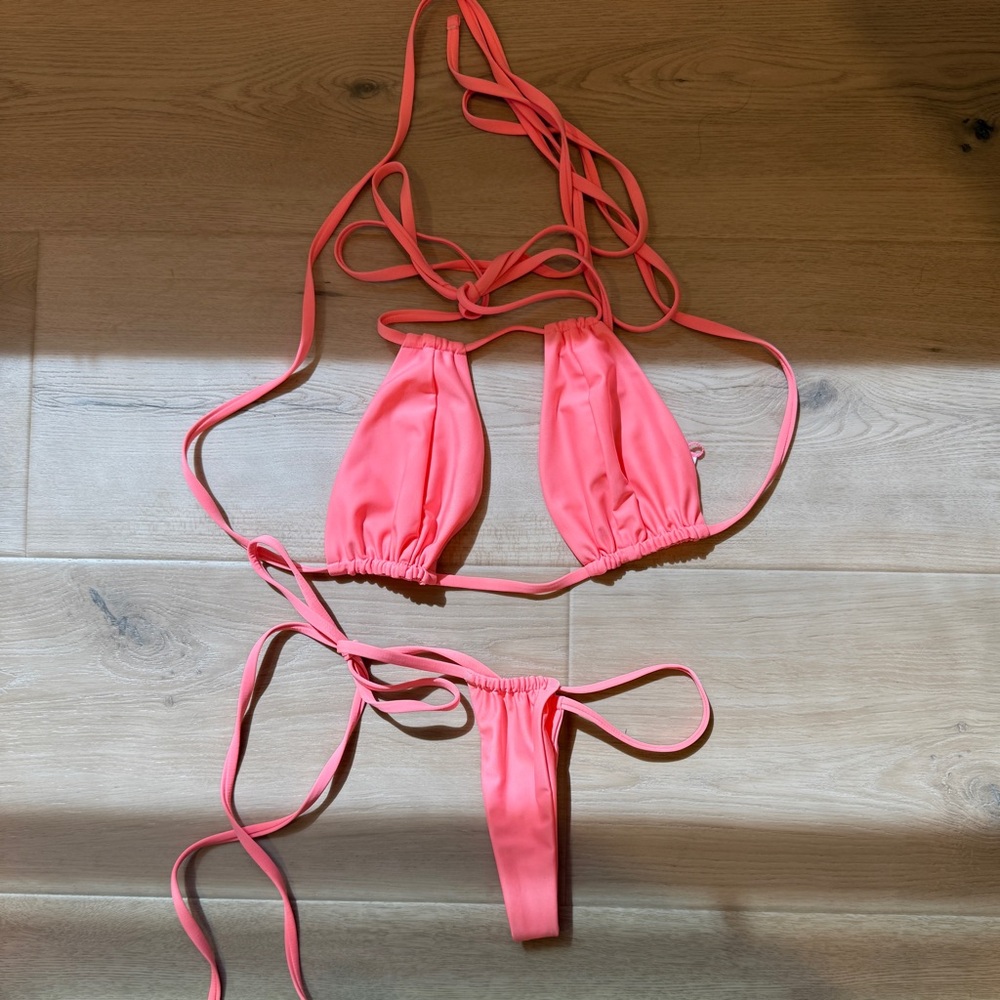 String Bikini